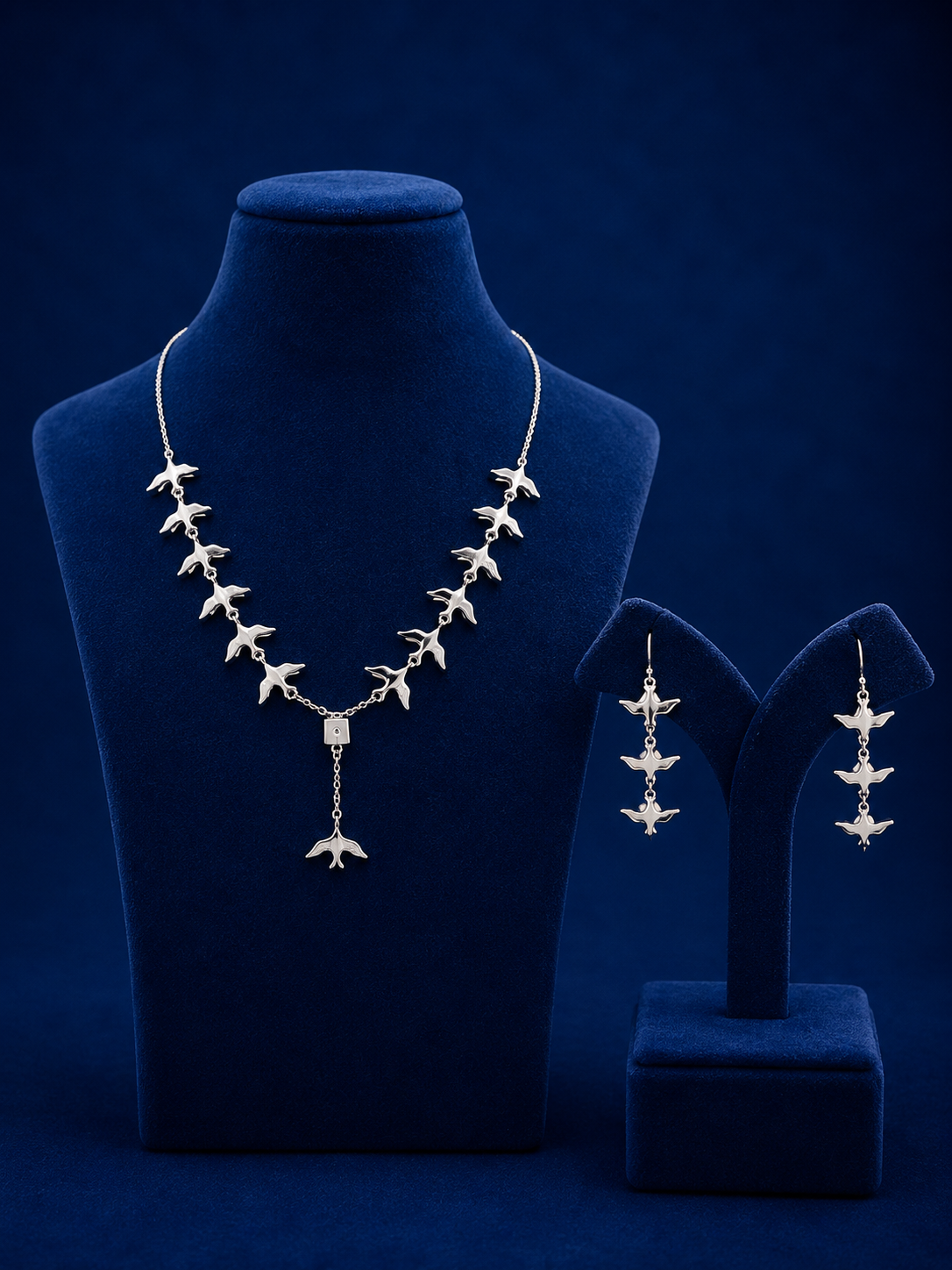 Silver Flight Elegance Necklace & Earrings Set