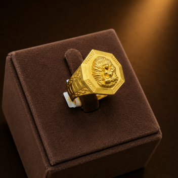 Royal Lion Crest Signet Ring