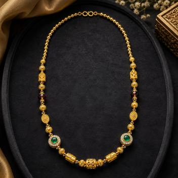 92.5 sliver gold emerald heritage luxe necklace